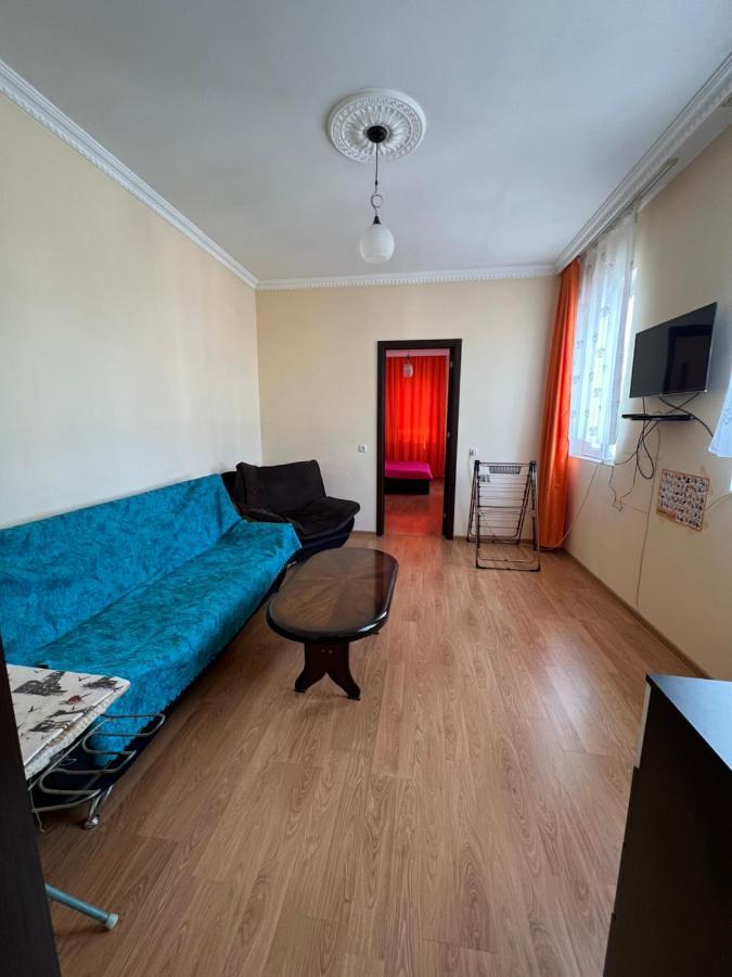 Apartment Merabi Batumi Exterior foto